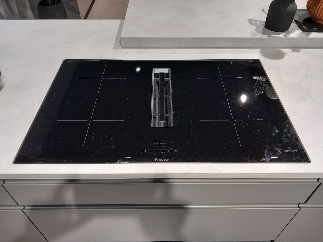 (Showroommodel) Keuken met schiereiland KB04