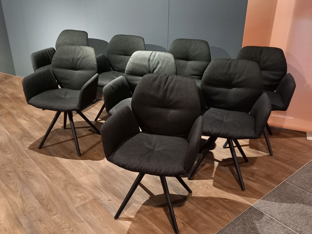 (Showroommodel) Mobitec Armstoelenset Mood 99 S/8