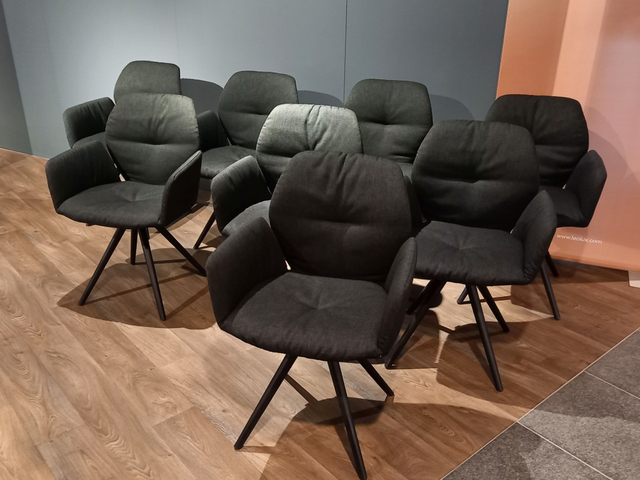 (Showroommodel) Mobitec Armstoelenset Mood 99 S/8