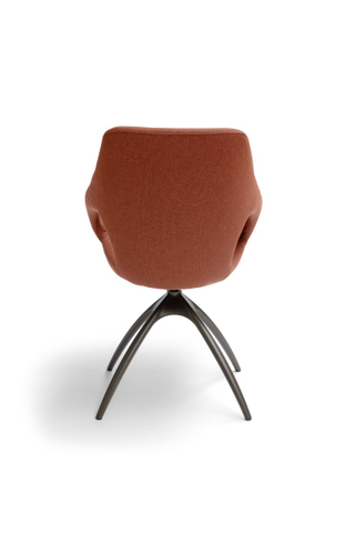 Bree's New World Armstoel Quby 