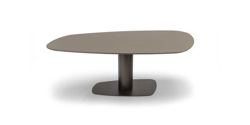 Bree's New World Eettafel Trapea Trapezium