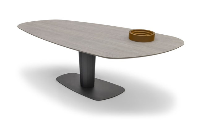 Bree's New World Eettafel Trapea Trapezium