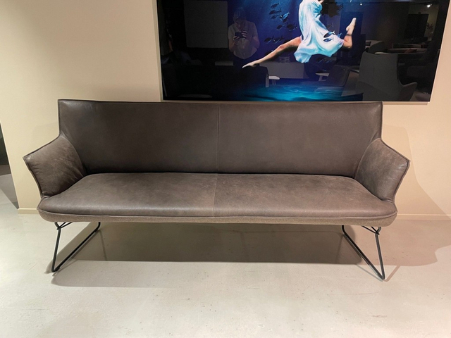 (Showroommodel) Eetset Wing Schoko