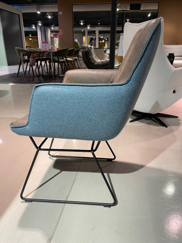 (Showroommodel) Eetset Wing Schoko