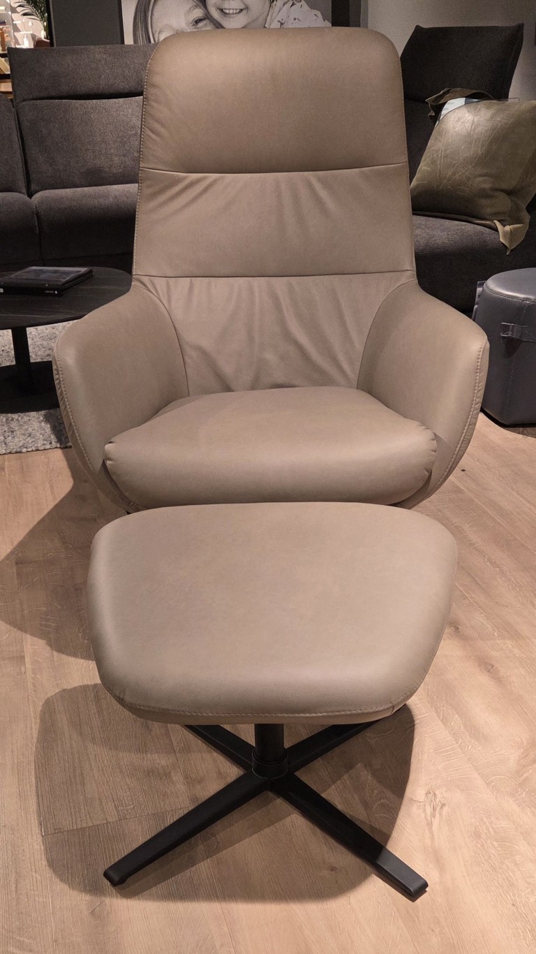 (Showroommodel)Topform Draaifauteuil&Hocker Faro