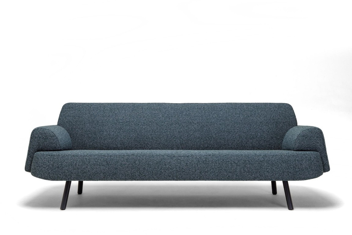 Cloak Bank 3-Zits Beach 