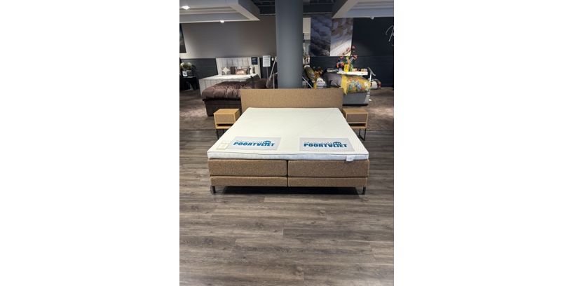 (Showroommodel) Boxspring Lumen Vlak Caramel