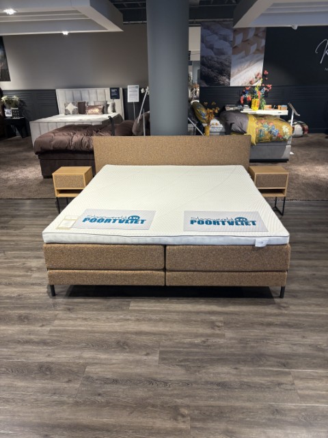 (Showroommodel) Boxspring Lumen Vlak Caramel