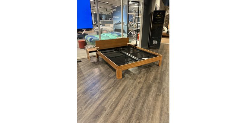 (Showroommodel) Auping Ledikant Auronde Walnoot