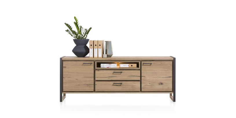 Henders & Hazel Dressoir Metalo