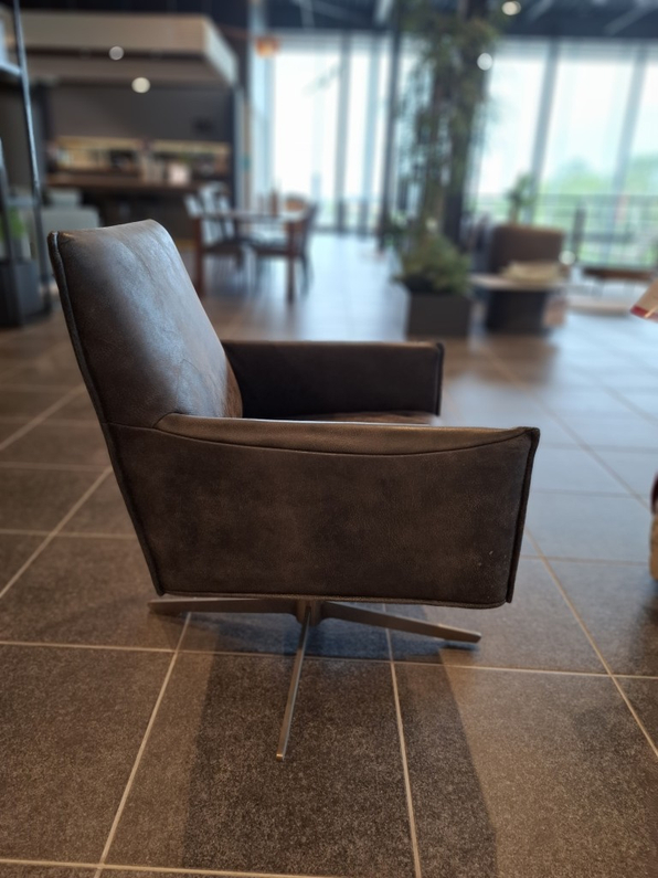 (Showroommodel) Draaifauteuil Ive 
