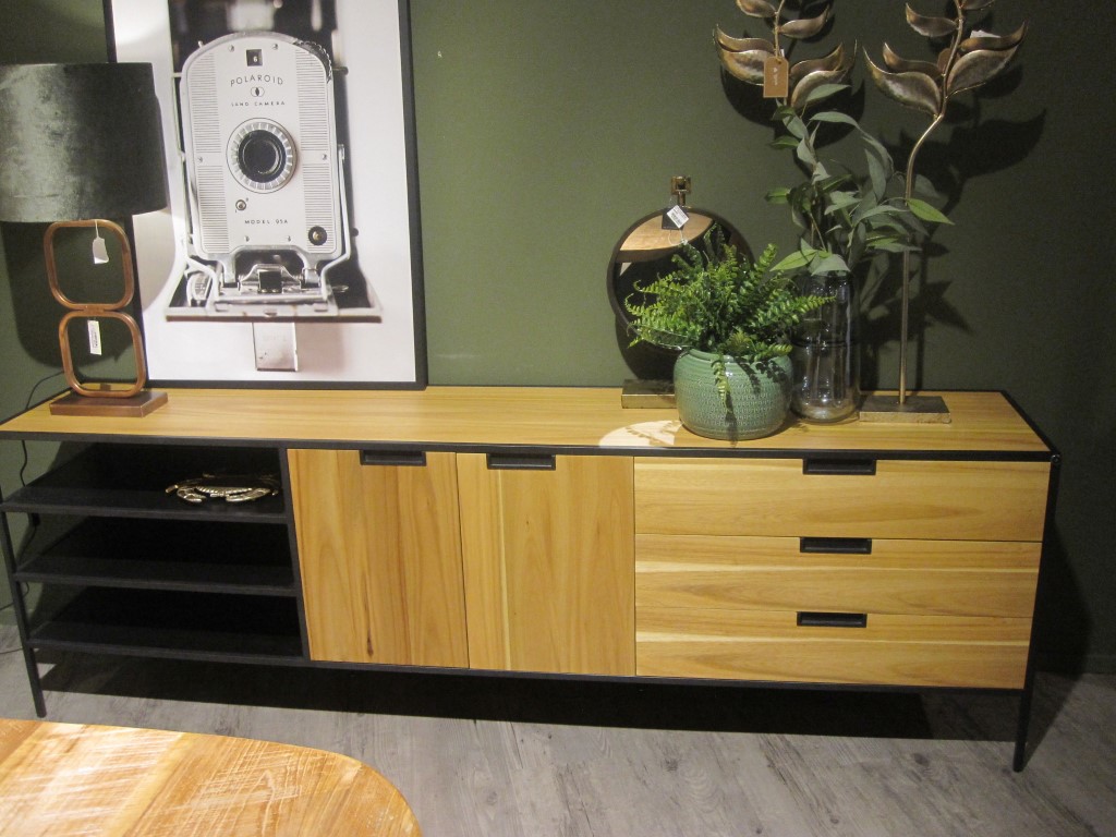 (Showroommodel) Eleonora Dressoir Madison Light