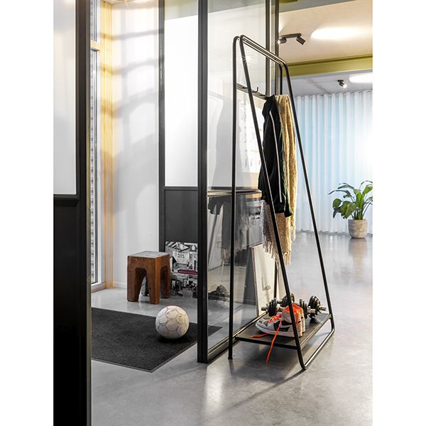 (Showroommodel) By Boo Kledingrek C-Rack