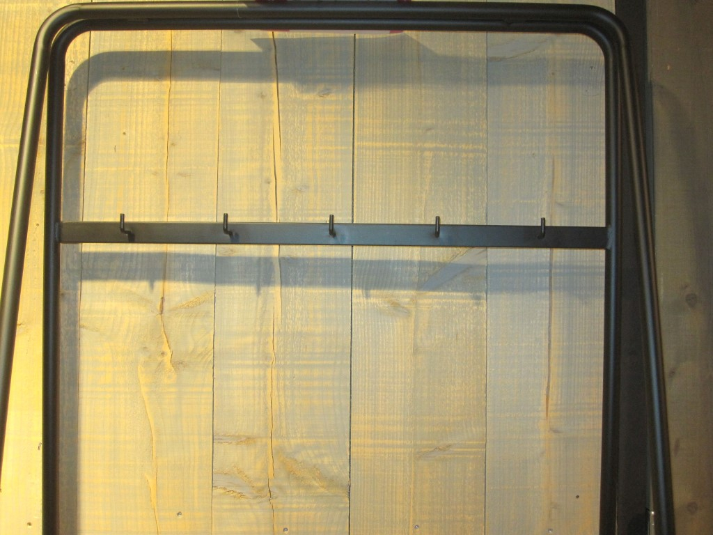 (Showroommodel) By Boo Kledingrek C-Rack