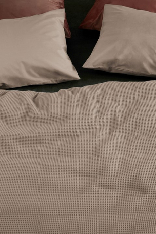 AHWM Dekbedovertrek Relax Taupe 200x200/220