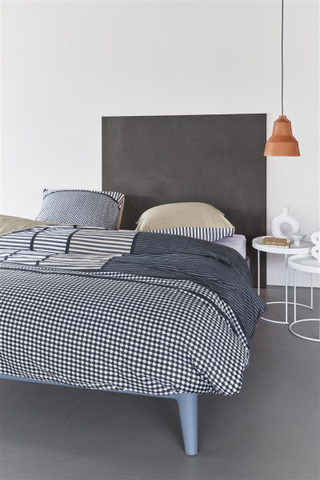 Beddinghouse Dekbedovertrek Jet Set Black 200x200