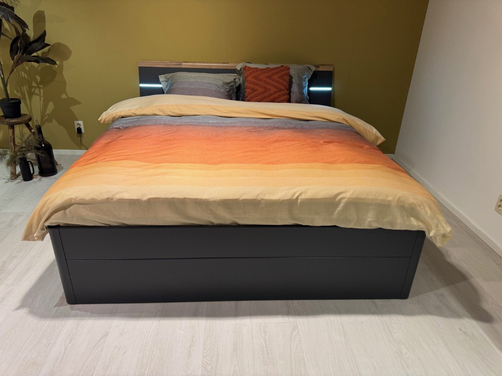 Ledikant Alex 180x200 met opbergladen