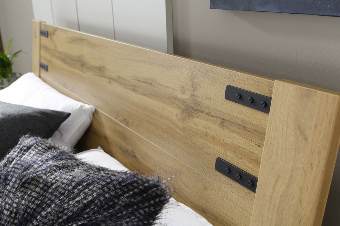 Ledikant Barcelona 140x200