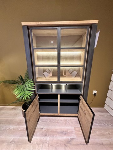 (Showroommodel) INHOUSE Vitrinekast Lucania