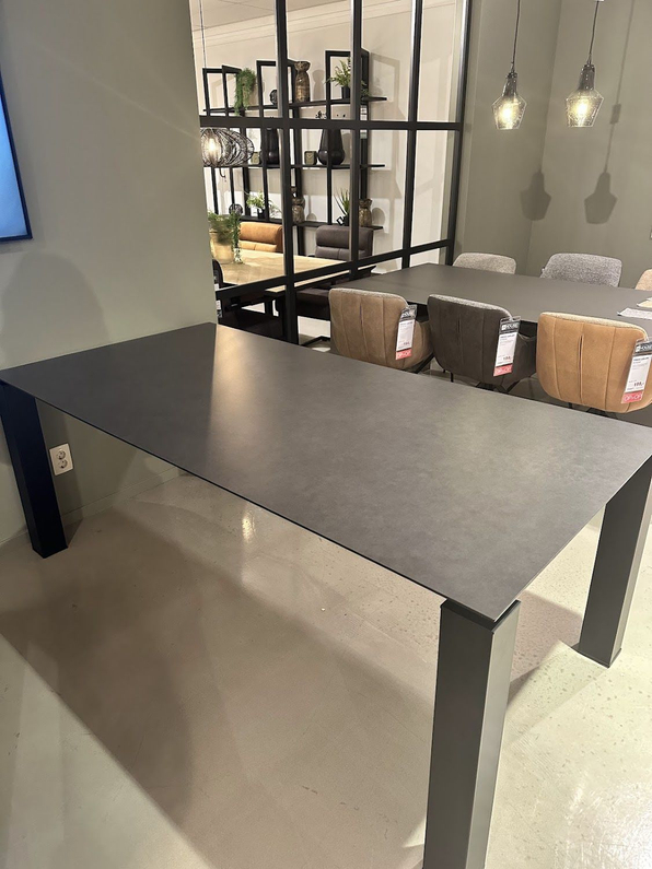 (Showroommodel) INHOUSE Eettafel Canarias