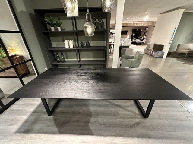 (Showroommodel)INHOUSE Eettafel Nemaro