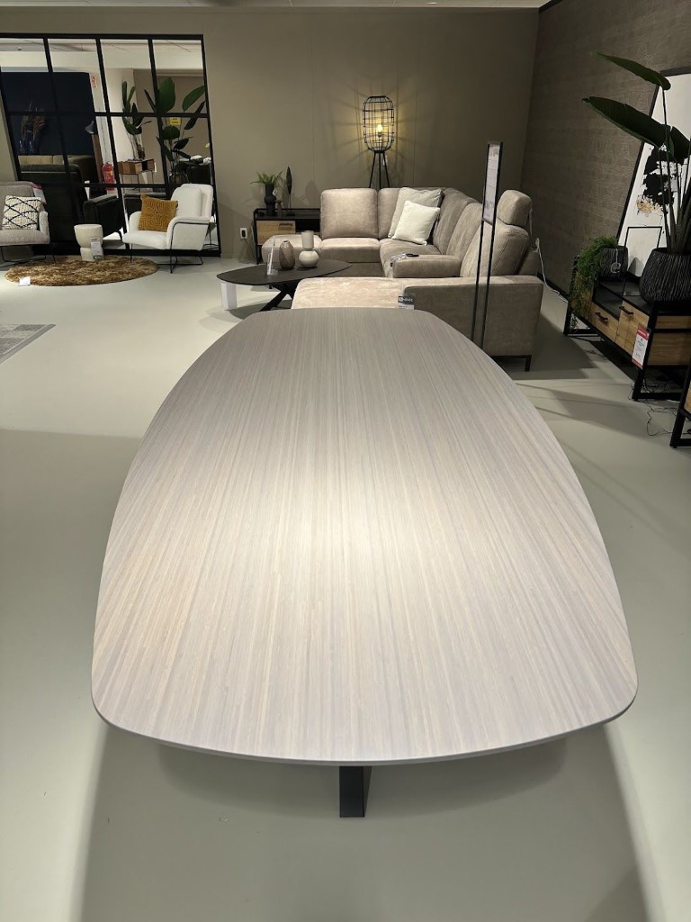 (Showroommodel) INHOUSE Eettafel Nardia Cloud