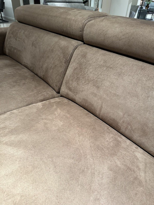 (Showroommodel) INHOUSE Bank Rigas 3-Zits Liver