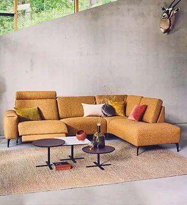 Shop industriële banken bij Woonboulevard Poortvliet XXL