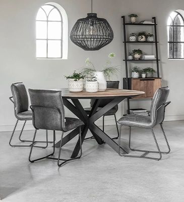 Eetkamer stijl industrieel | Woonboulevard Poortvliet XXL