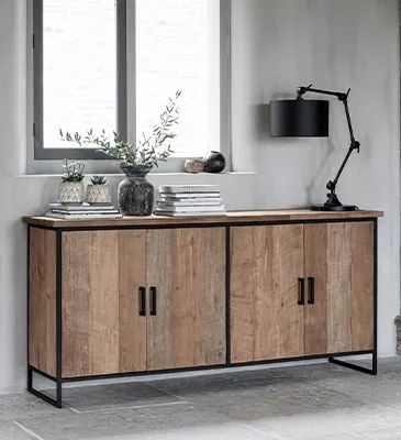 Shop industriële kasten bij Woonboulevard Poortvliet XXL