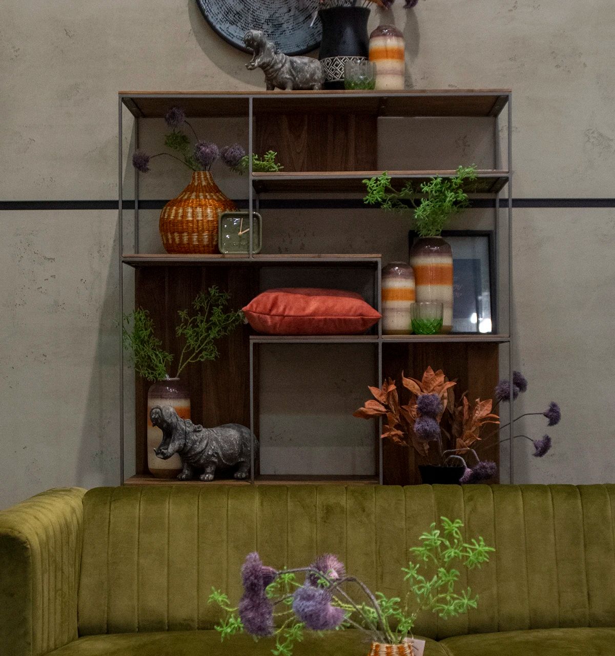 Ontdek boekenkasten in onze showroom, kom langs bij Woonboulevard Poortvliet XXL