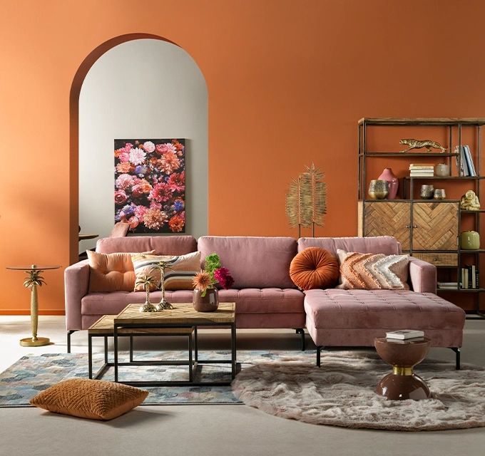 Kleurrijke bank en muur | Bouman & Potter 