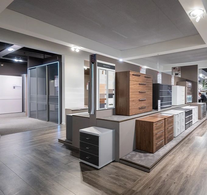 Kastenshop met kledingkasten, maatwerkkasten en slaapkamerkasten bij Woonboulevard Poortvliet XXL